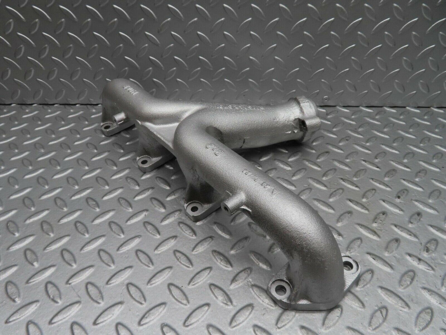 14423 Mercedes-Benz W116 350SE Exhaust Manifold Right 1161423701