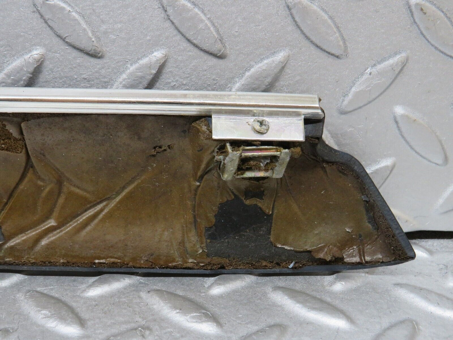 37333 Mercedes-Benz W109 300SEL Front Right Door Card Top Trim Blue