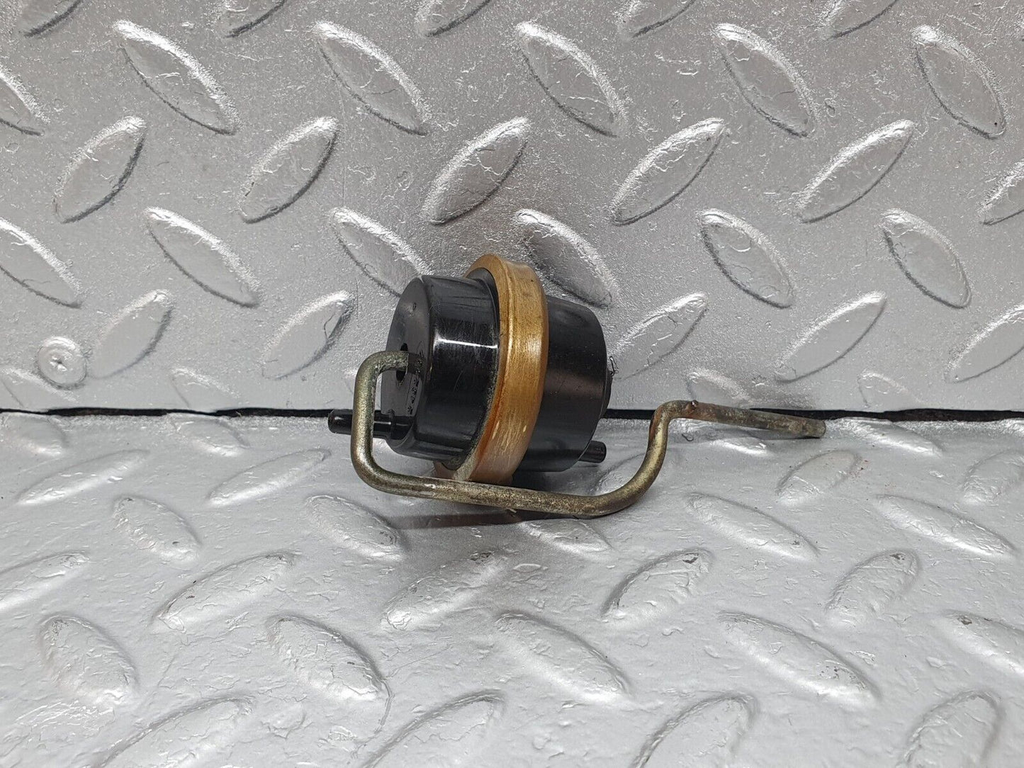43126 Mercedes-Benz W108 280SE Fuel Tank Flap Cap Vacuum Actuator