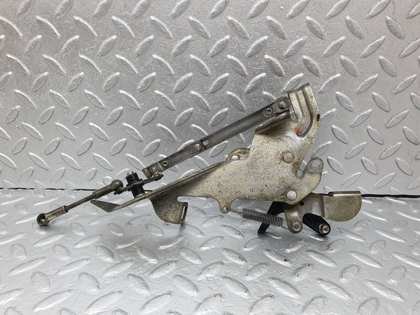42864 Mercedes-Benz W201 190 Throttle Linkage 1040702321