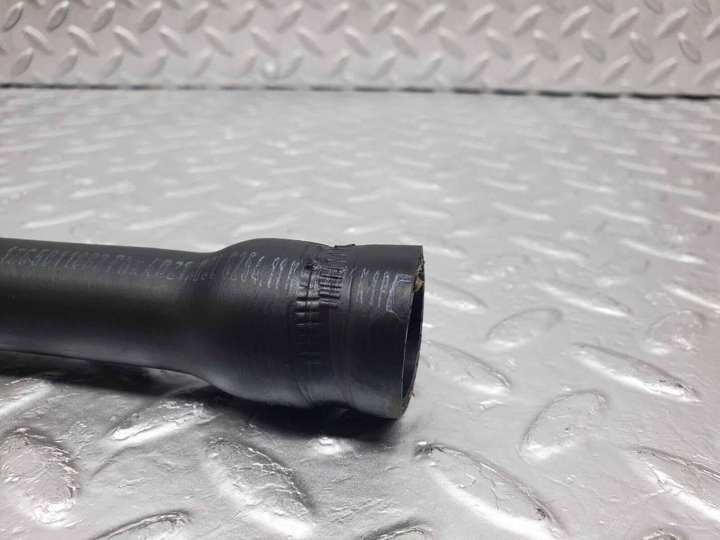 45848 Mercedes-Benz W126 420SE Engine Coolant Hose Pipe 1265011882