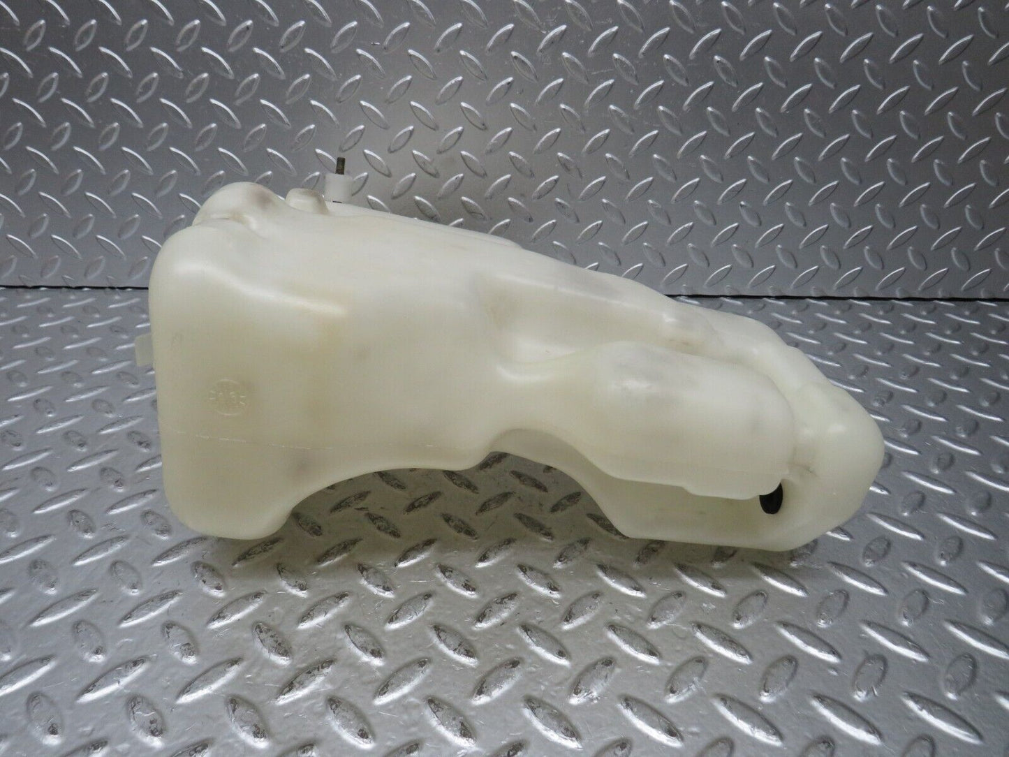 27599 Mercedes-Benz S124 300TE Windscreen Washer Reservoir Tank 1248691120