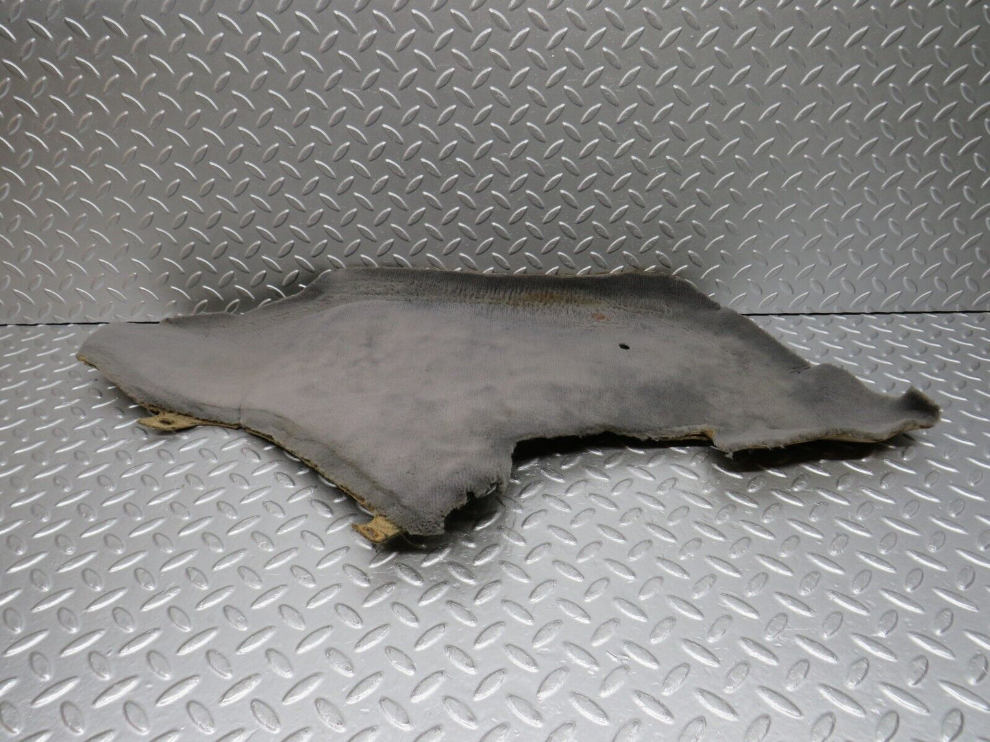 32497 Mercedes-Benz S124 300TE Wagon Centre Console Carpet Left Side Grey