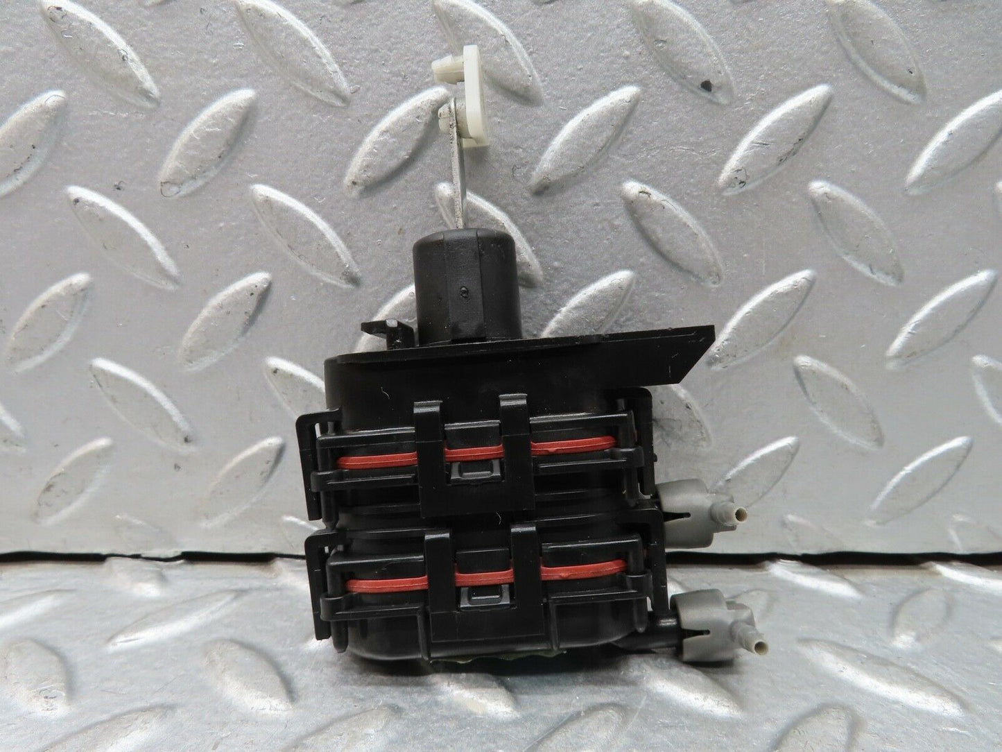 19398 Mercedes-Benz C140 CL420 Coupe Heater Box Vacuum Actuator 9062700252