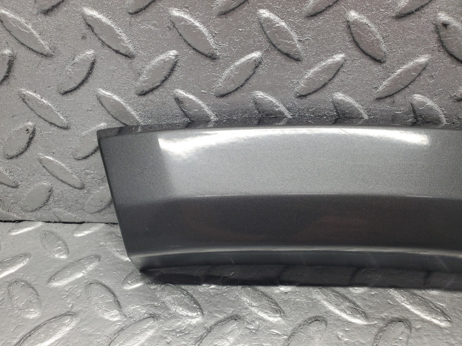 W201 Baby Benz front left fender wing moulding used OEM