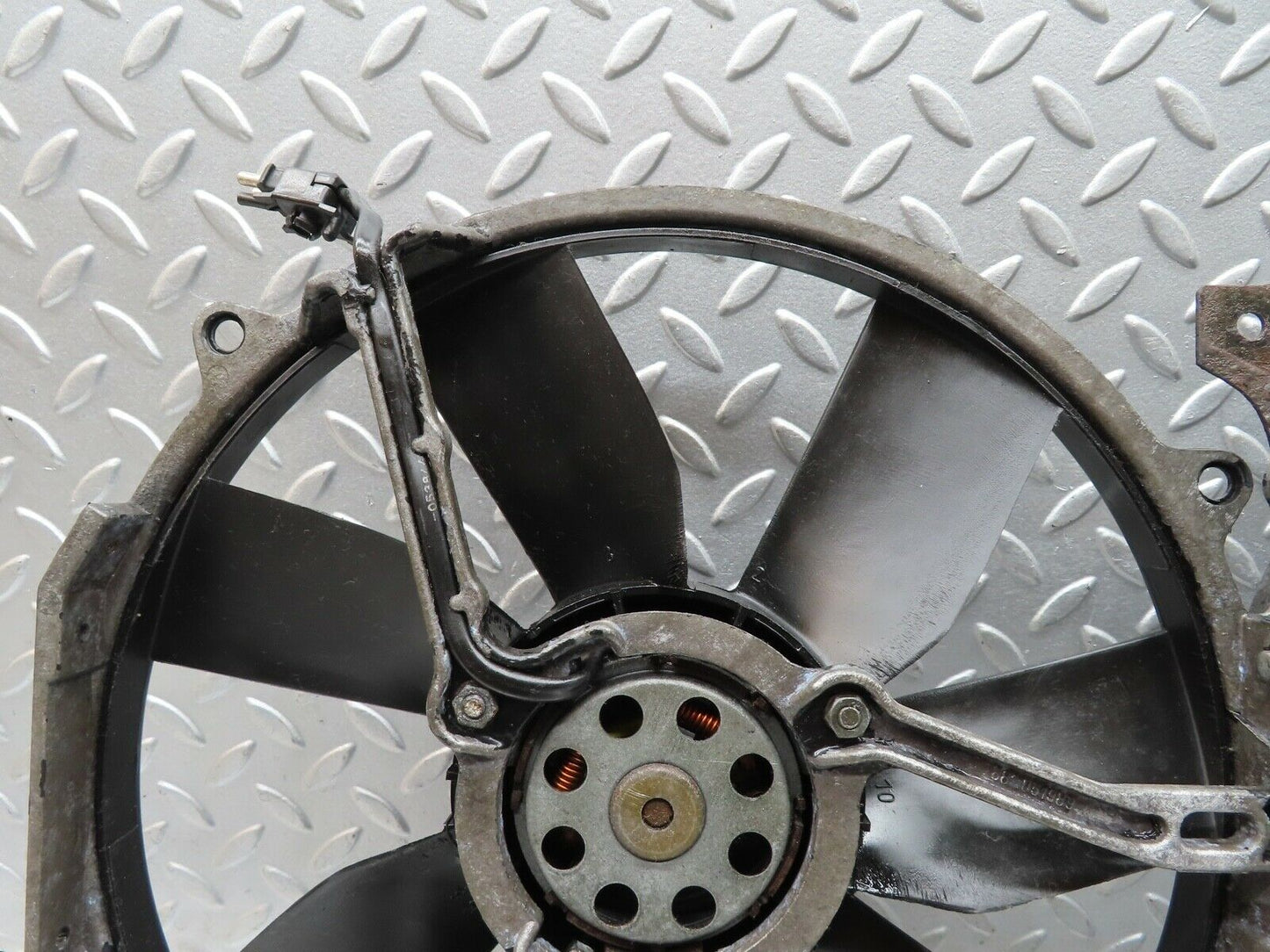 19636 Mercedes-Benz C140 CL420 Coupe Engine Cooling Fan AEG