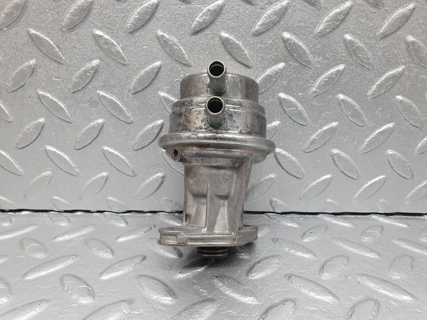41669 Mercedes-Benz W124 200E Fuel Pump Pierburg 0020916801