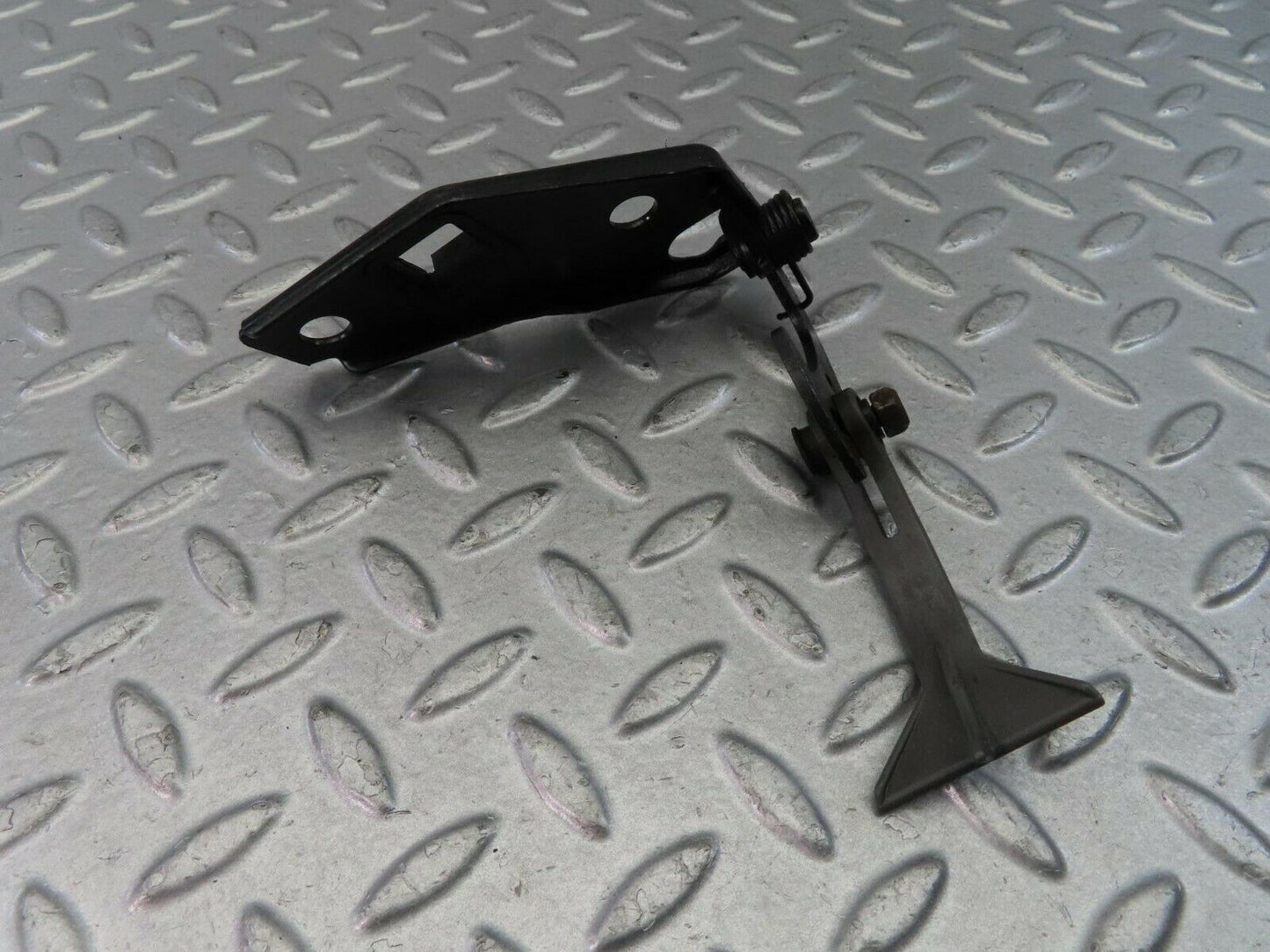 9331 Mercedes-Benz C124 300CE Coupe Bonnet Release Latch 1248800360