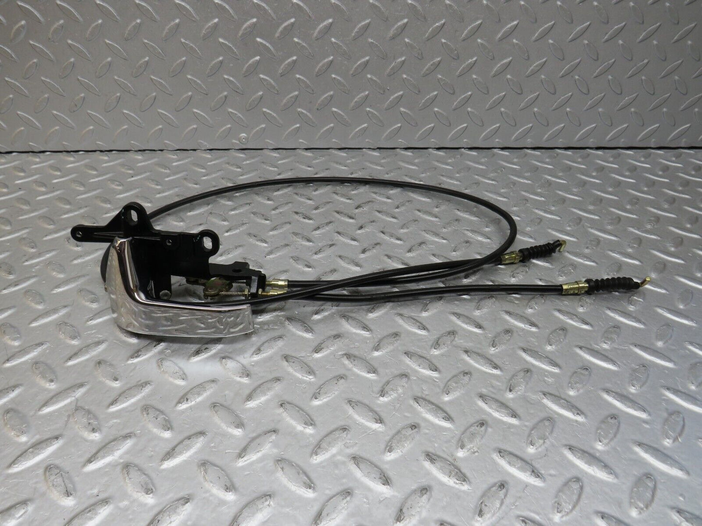 36841 Mercedes-Benz R129 300SL-24 Front Left Seat Release Handle Cable