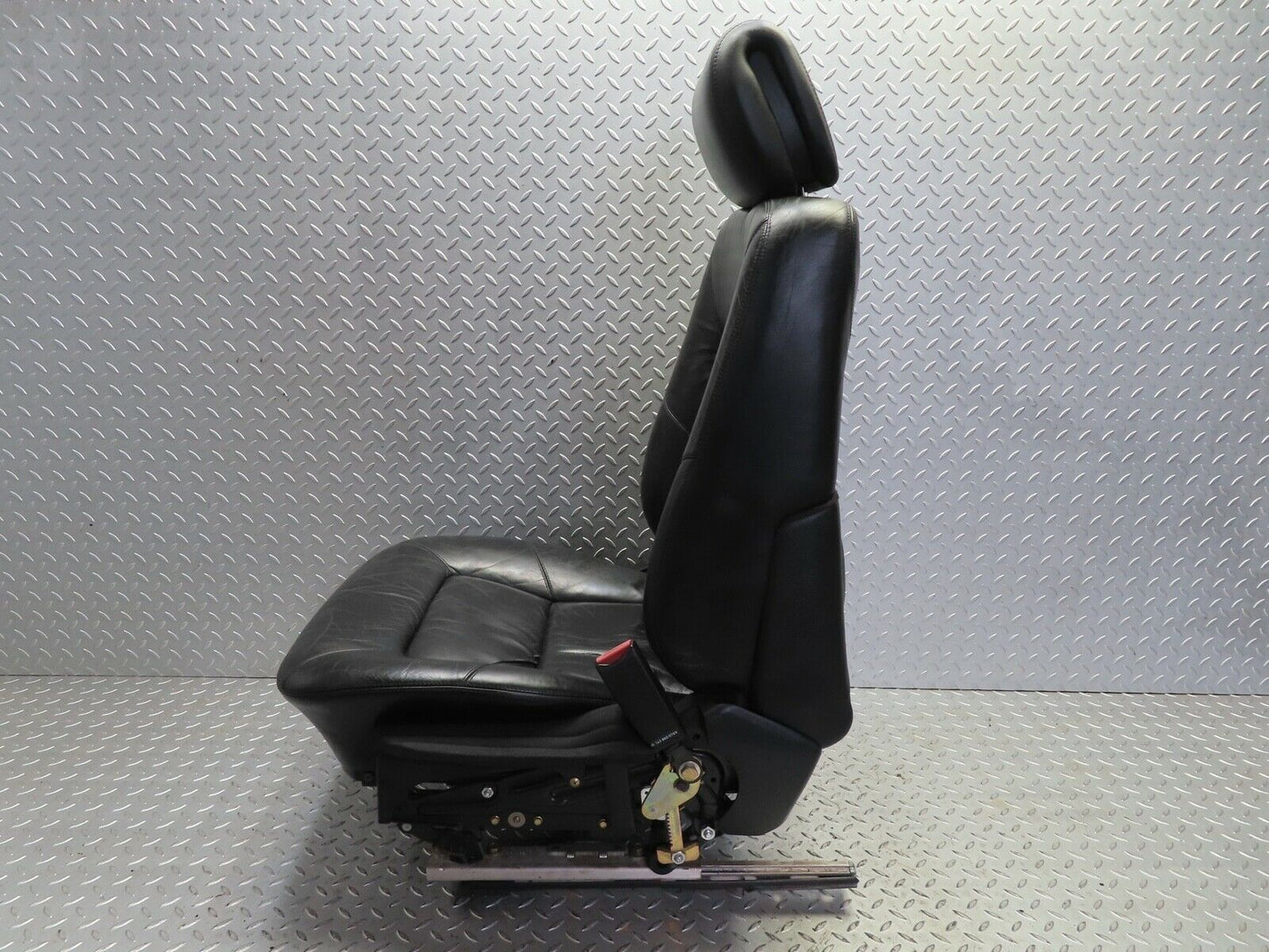 19410 Mercedes-Benz C140 CL420 Coupe Front Right Seat Black Leather