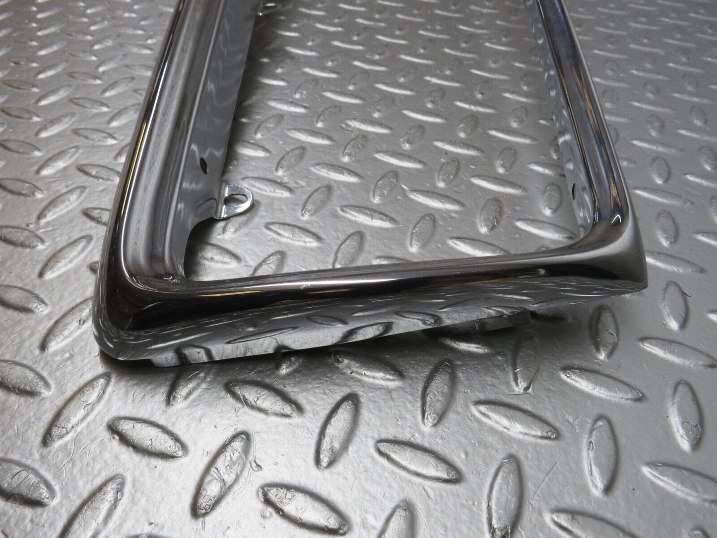 32736 Mercedes-Benz R107 C107 Bonnet Grill Chrome Frame