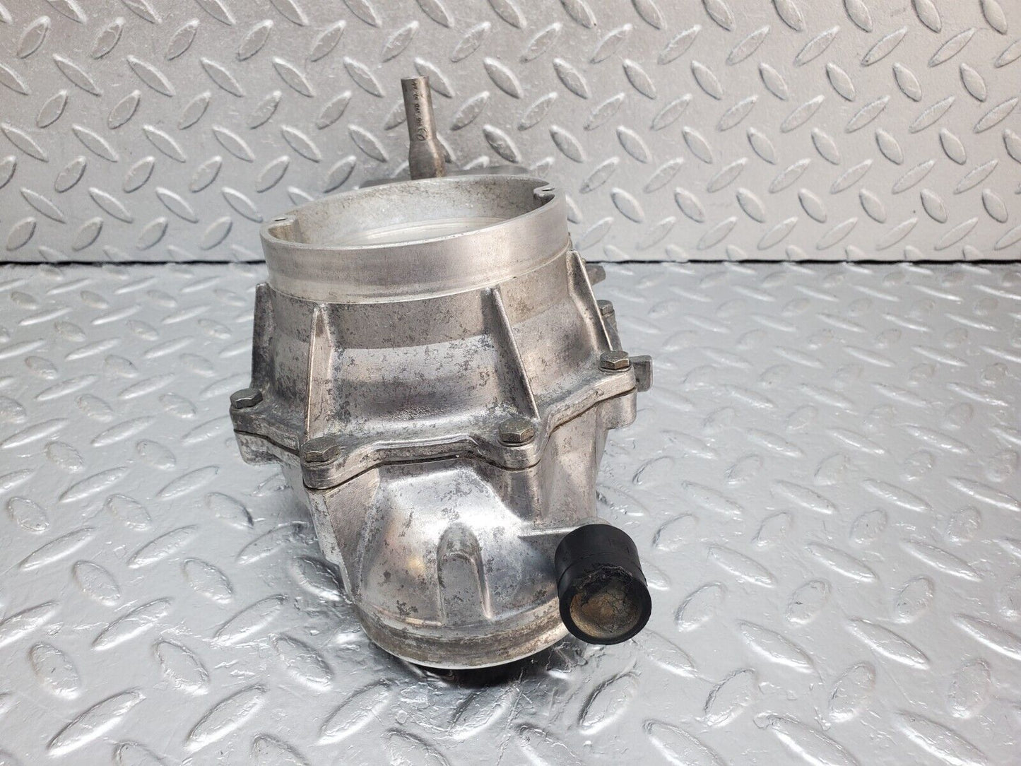 45425 Mercedes-Benz 280E M110.983 Air Flow Mass Meter Sensor Bosch 0438120115 1101410790