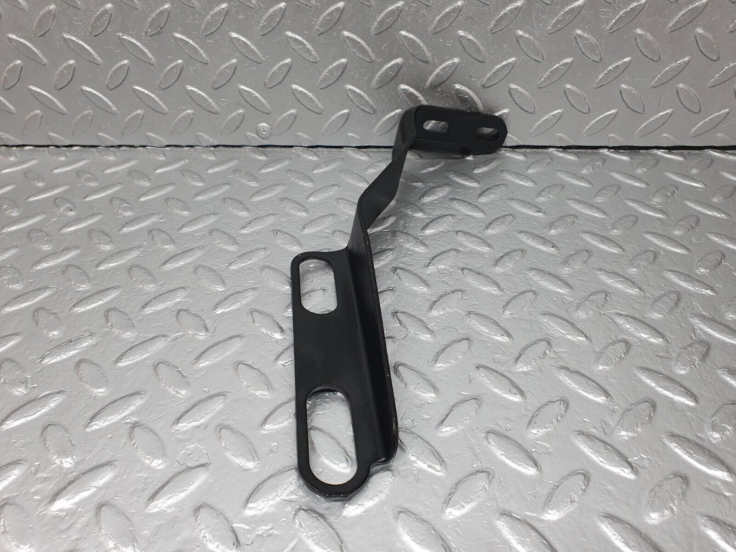 42063 Mercedes-Benz W202 C200 Exhaust Holder Bracket 2104926241