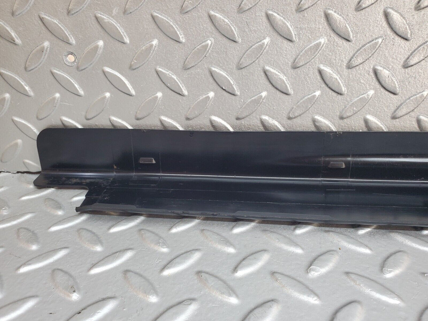45701 Mercedes-Benz W126 420SE Trunk Boot Lock Cover 1266981189 0005845039