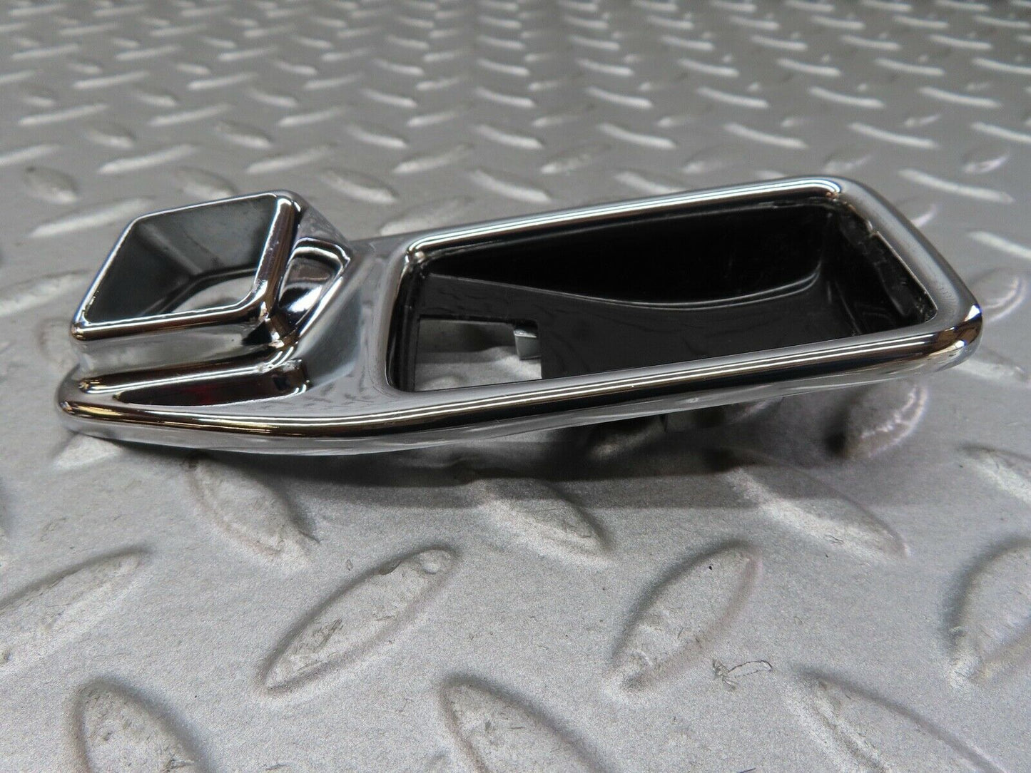 17573 Mercedes-Benz W116 450SEL Chrome Frame For Door Opener Left 1167660111