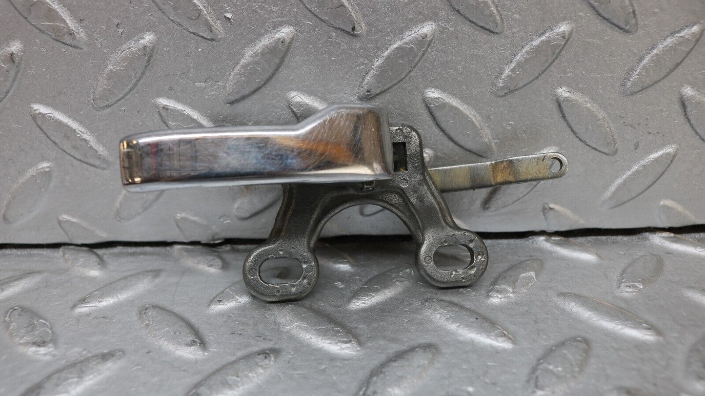 37262 Mercedes-Benz W109 300SEL Front Right Interior Door Handle 1107660419