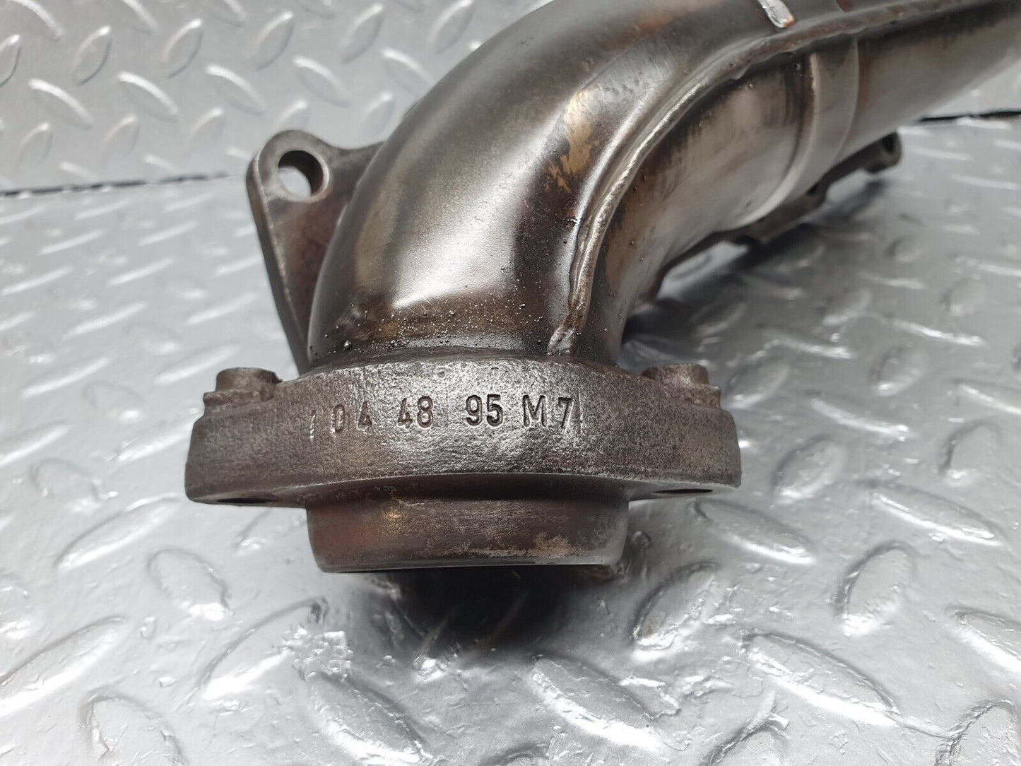 42561 Mercedes-Benz R129 320SL Coupe Exhaust Manifold Cylinder 4-6 1044895M7