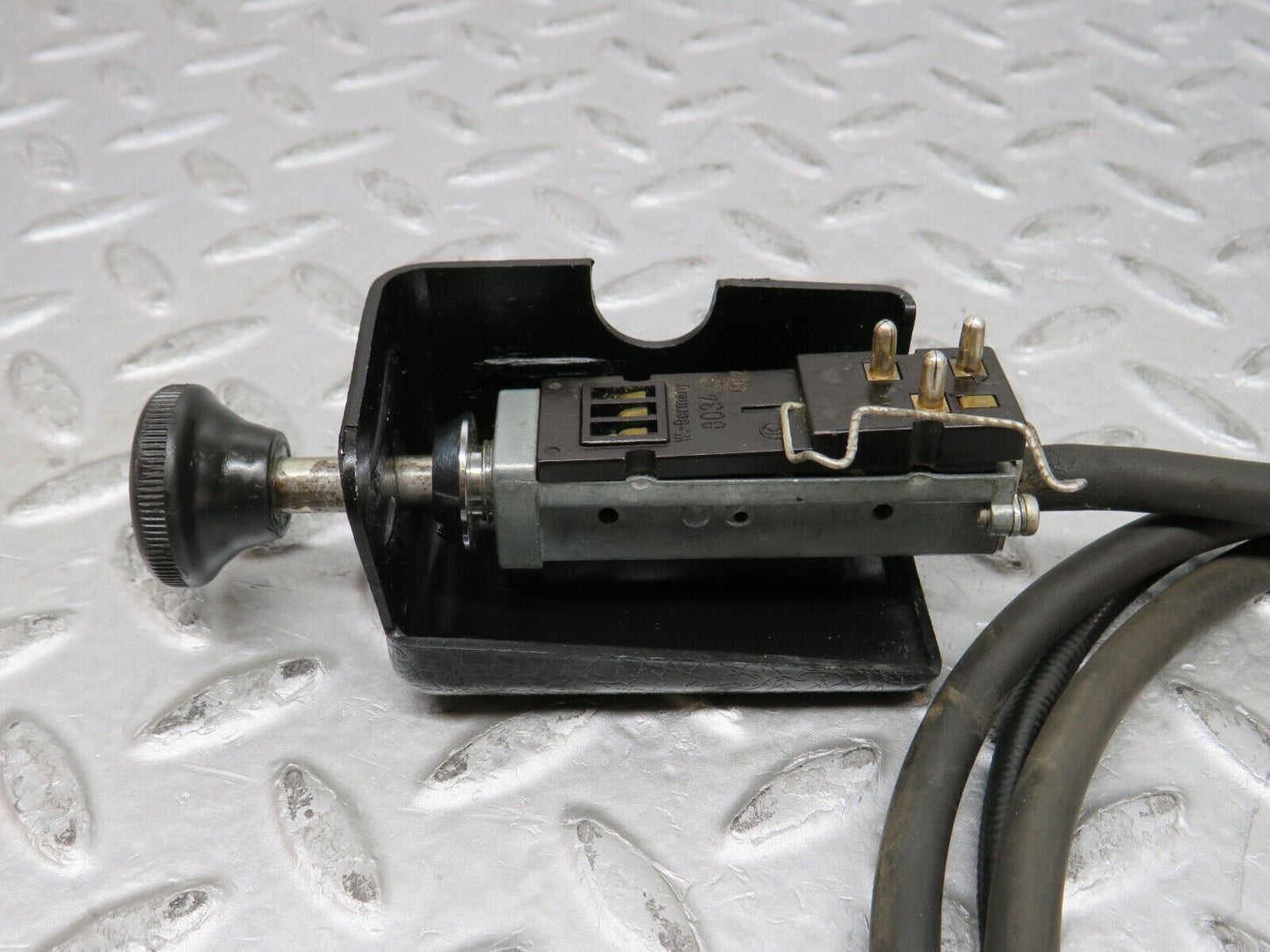37408 Mercedes-Benz W109 300SEL Choke Cable With Knob 8034/3