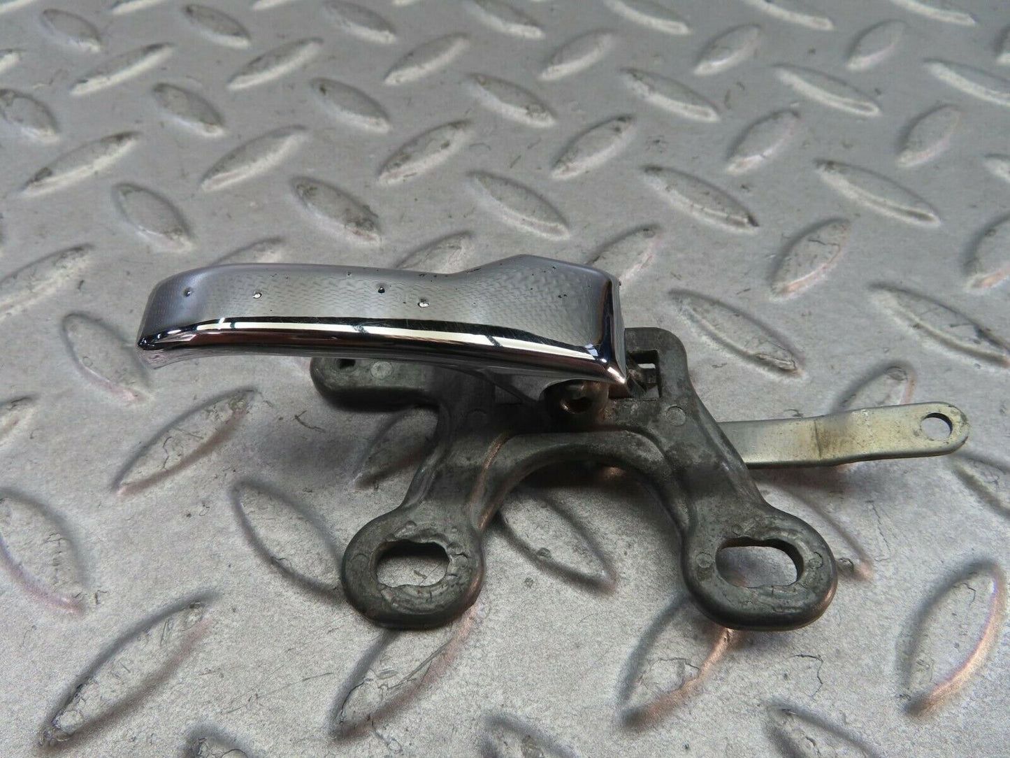 8727 Mercedes-Benz W115 Right Interior Door Handle Chrome 1107660419
