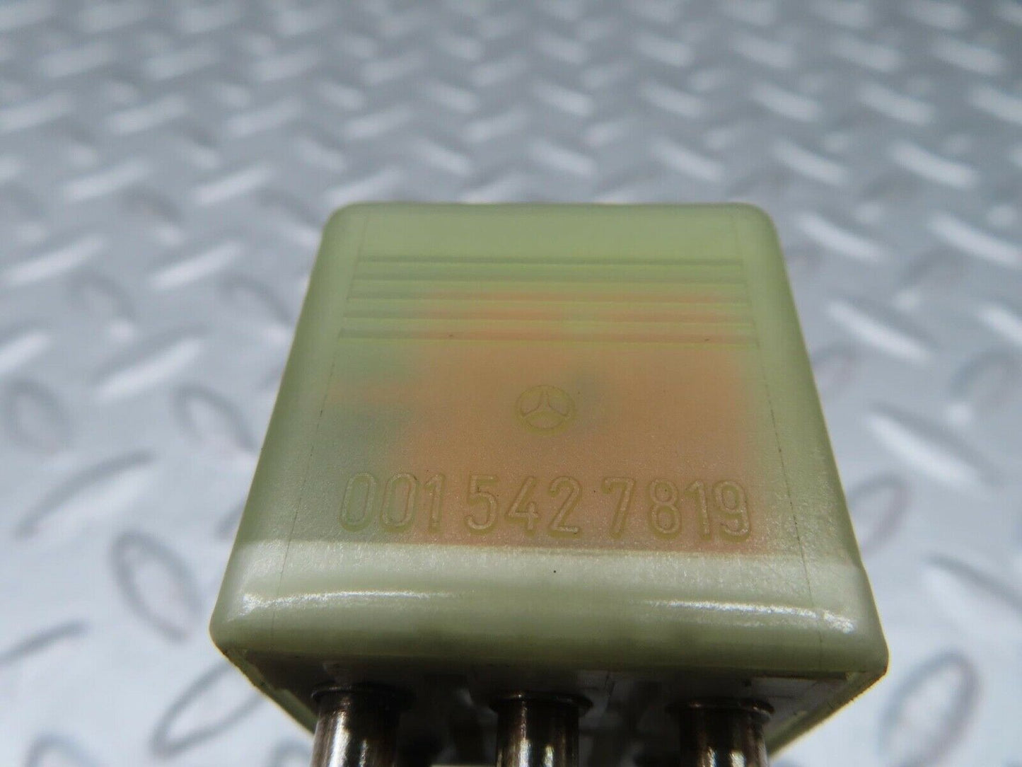 11944 Mercedes-Benz R129 300SL Coupe Door Window Control Relay 0015427819