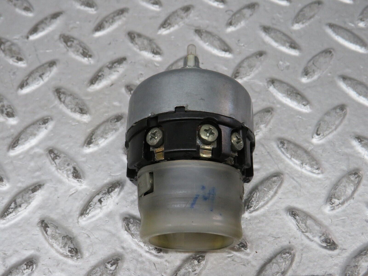 27883 Mercedes-Benz W123 280E Headlight Switch