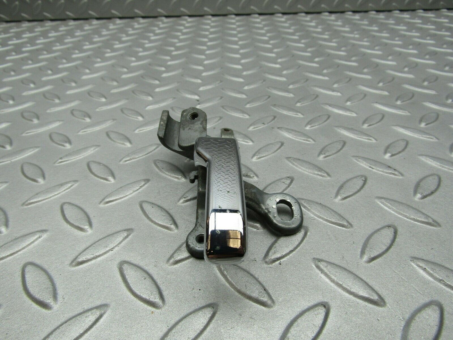 3300 Mercedes-Benz W108 280SE Chrome Door Handle Right 1157660219