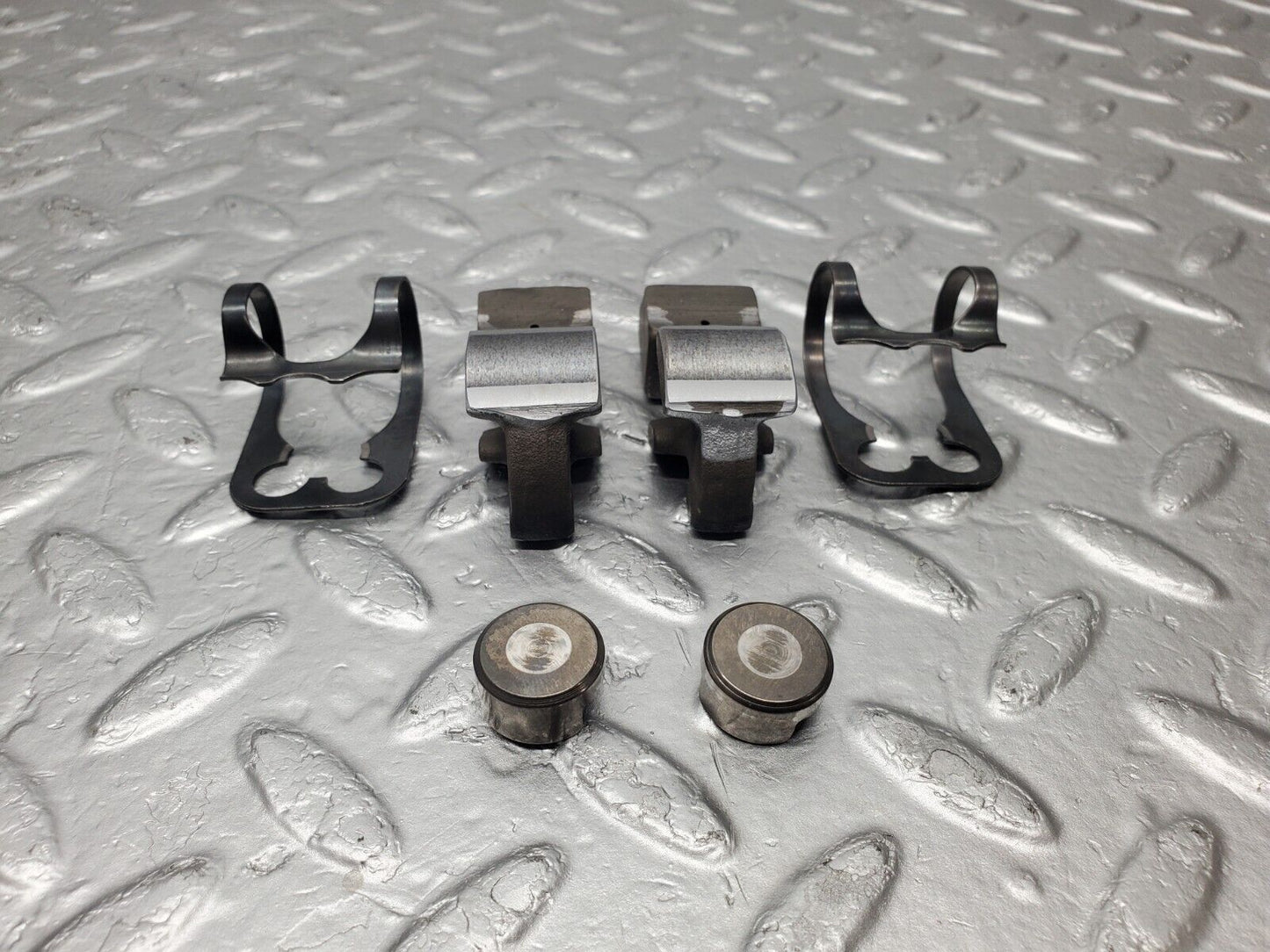 46611 Mercedes-Benz C123 280CE Coupe Valve Rocker Arm With Spring And Tappet