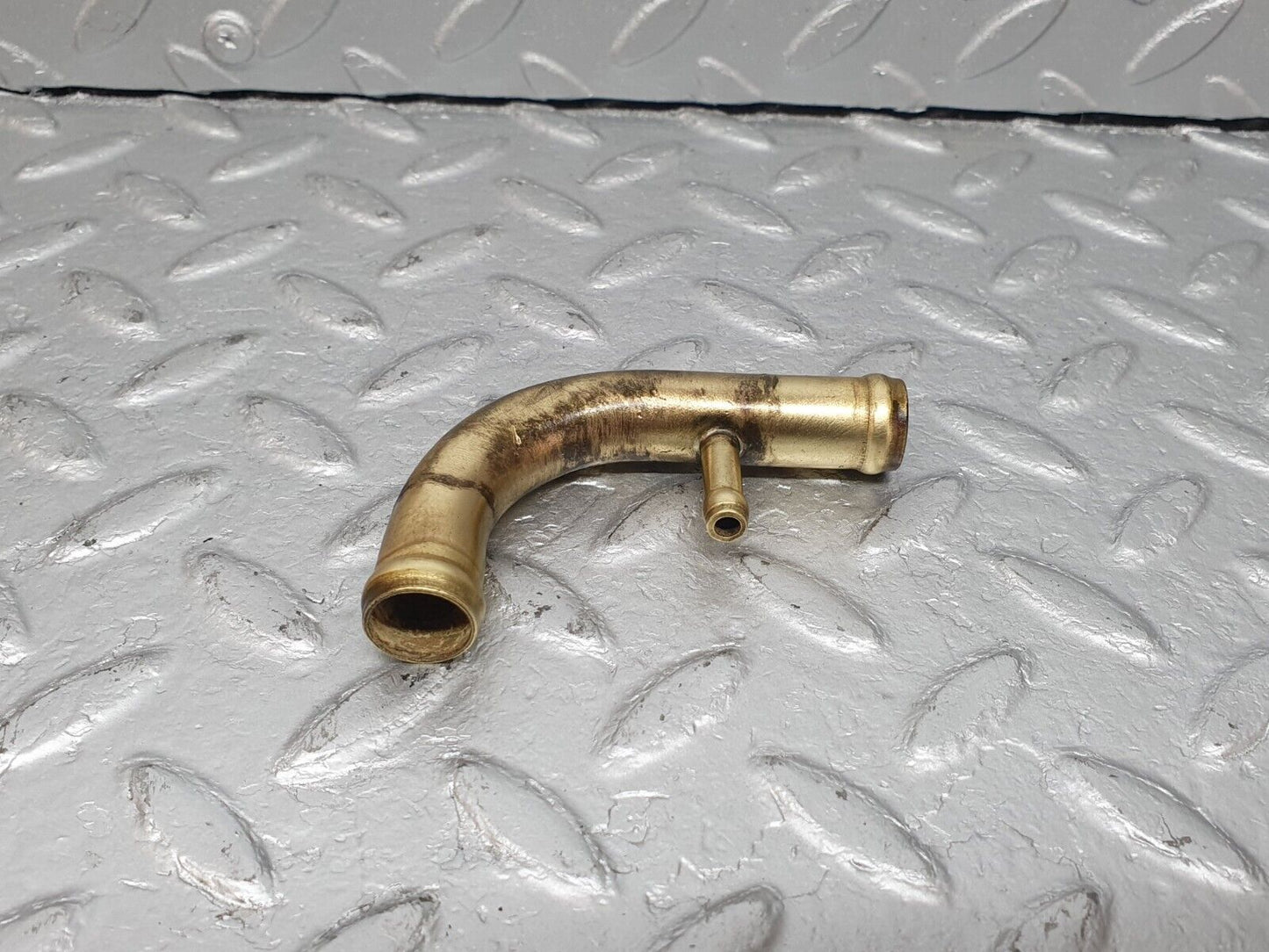41038 Mercedes-Benz W126 300SE Fuel Pipe