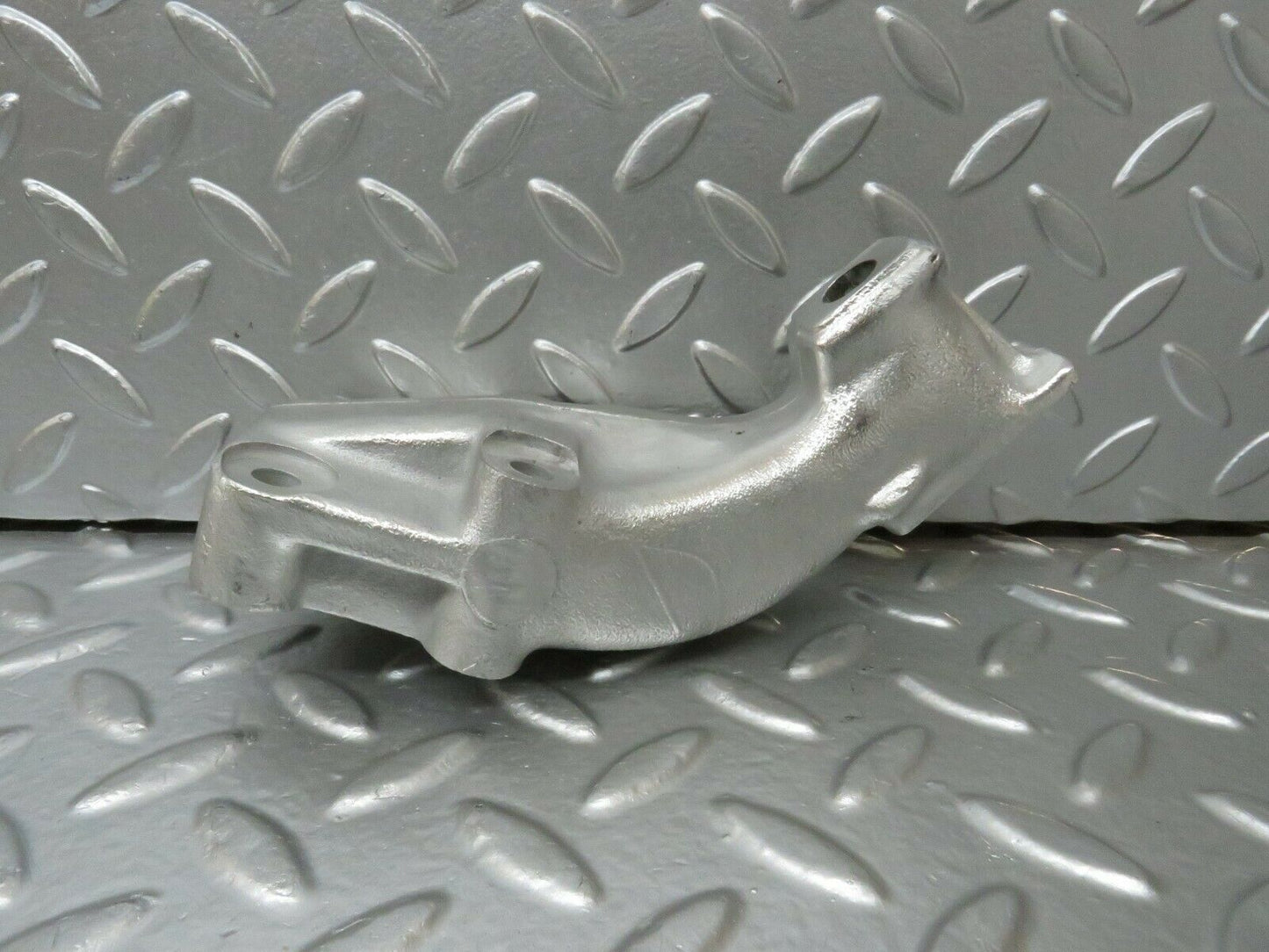 23895 Mercedes-Benz C107 450SLC Engine Mount Bracket Left Side 1162234604