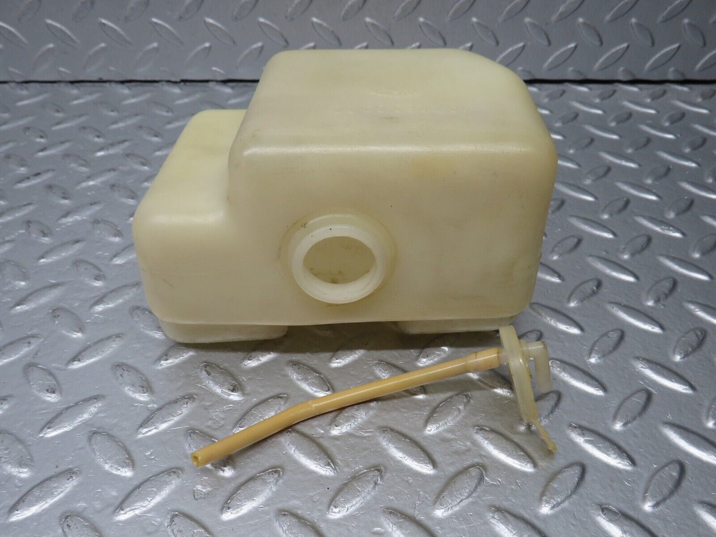 39910 Mercedes-Benz R107 350SL Coupe Windscreen Washer Fluid Reservoir 1078690320