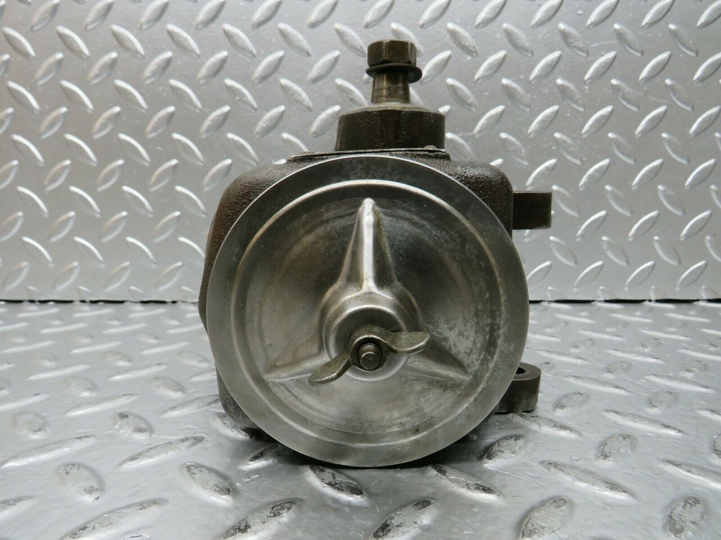 23306 Mercedes-Benz W116 350SE Power Steering Pump 1164601880