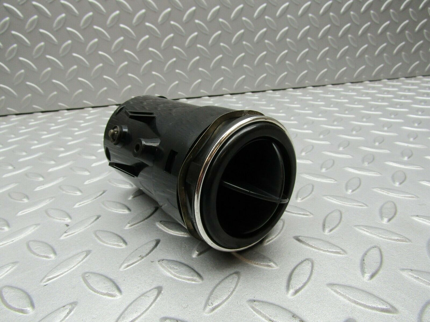3280 Mercedes-Benz W115 220D Dash Air Vent Right Side