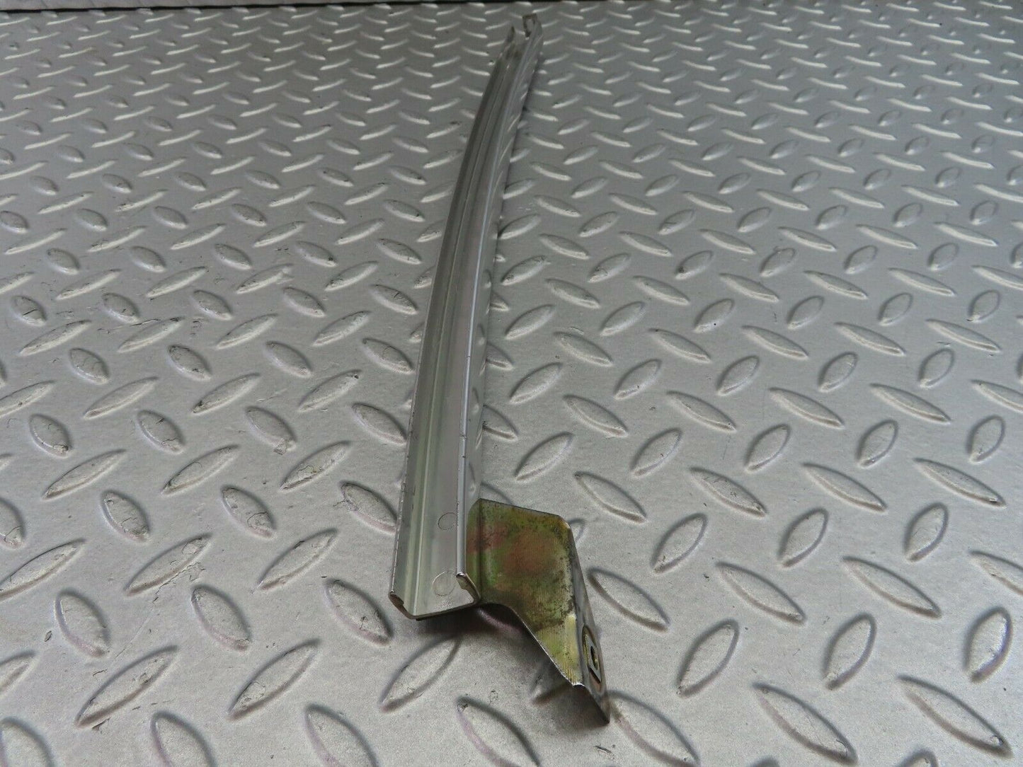 7663 Mercedes-Benz S123 230TE Wagon Rear Right Chrome Window Channel