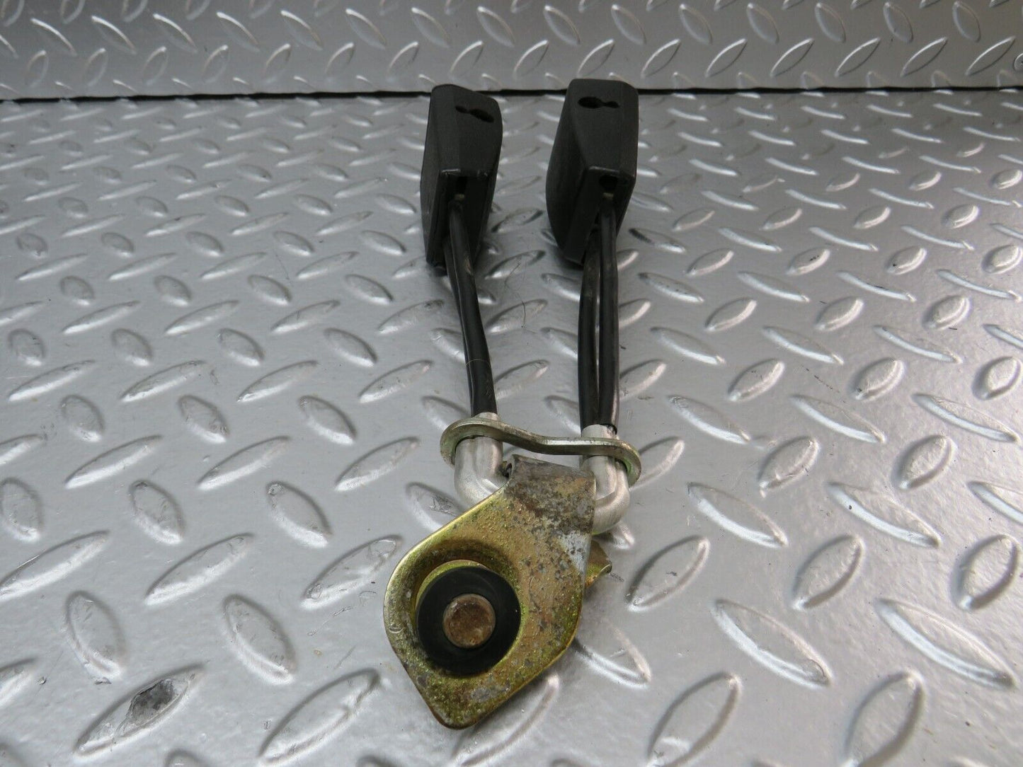 27820 Mercedes-Benz S124 300TE Wagon Rear Seat Belt With Buckles