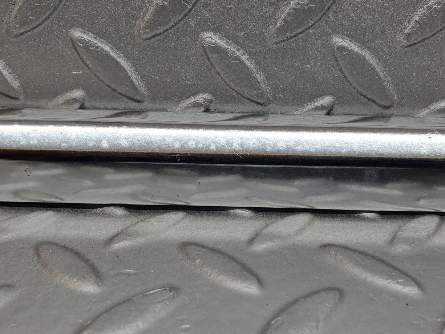 41188 Mercedes-Benz W126 300SE Rear Left Door Chrome Moulding Trim