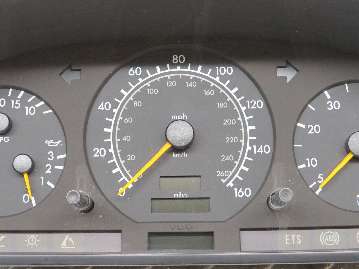 39350 Mercedes-Benz R129 320SL Coupe Instrument Cluster VDO 68K Miles 1295409448