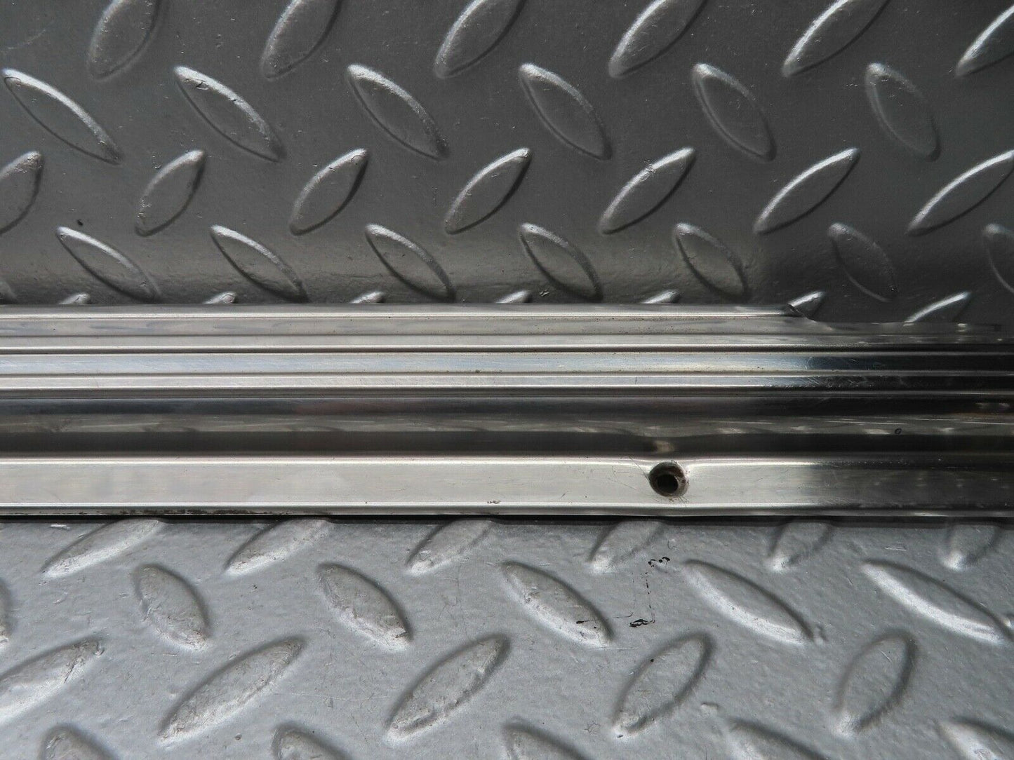 20956 Mercedes-Benz W114 250CE Coupe Left Door Sill Chrome