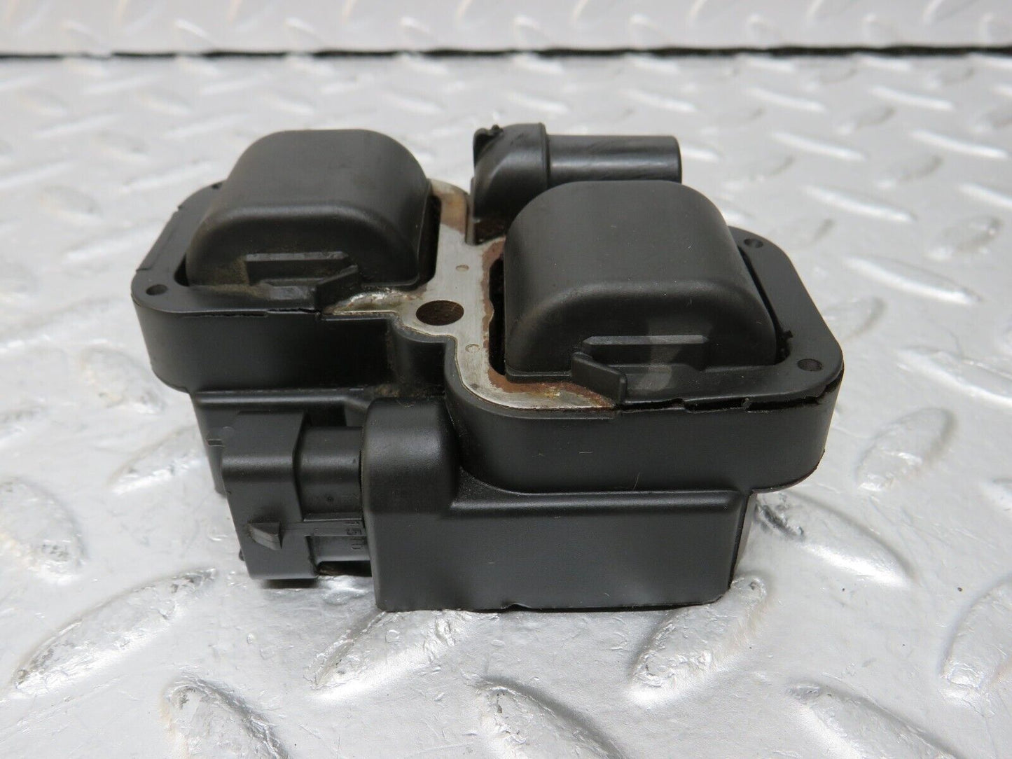34916 Mercedes-Benz W210 320E Ignition Coil Bosch 0001587803 0221503035