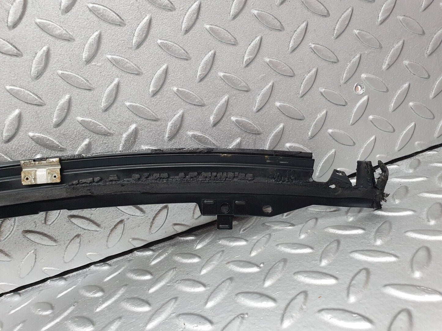42642 Mercedes-Benz R129 320SL Coupe Front Windscreen Top Moulding Trim