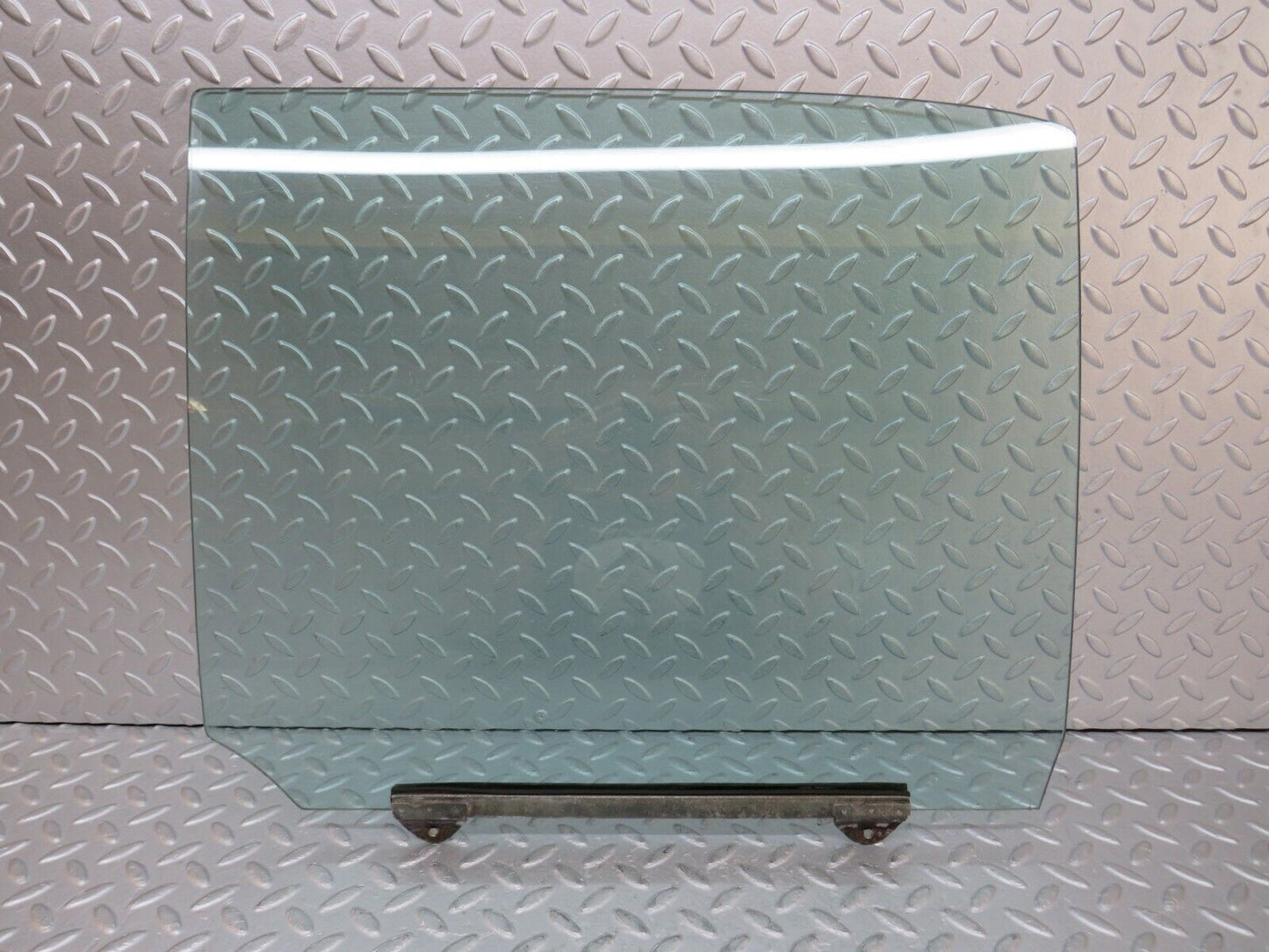 35792 Mercedes-Benz W108 Rear Left Door Window Glass