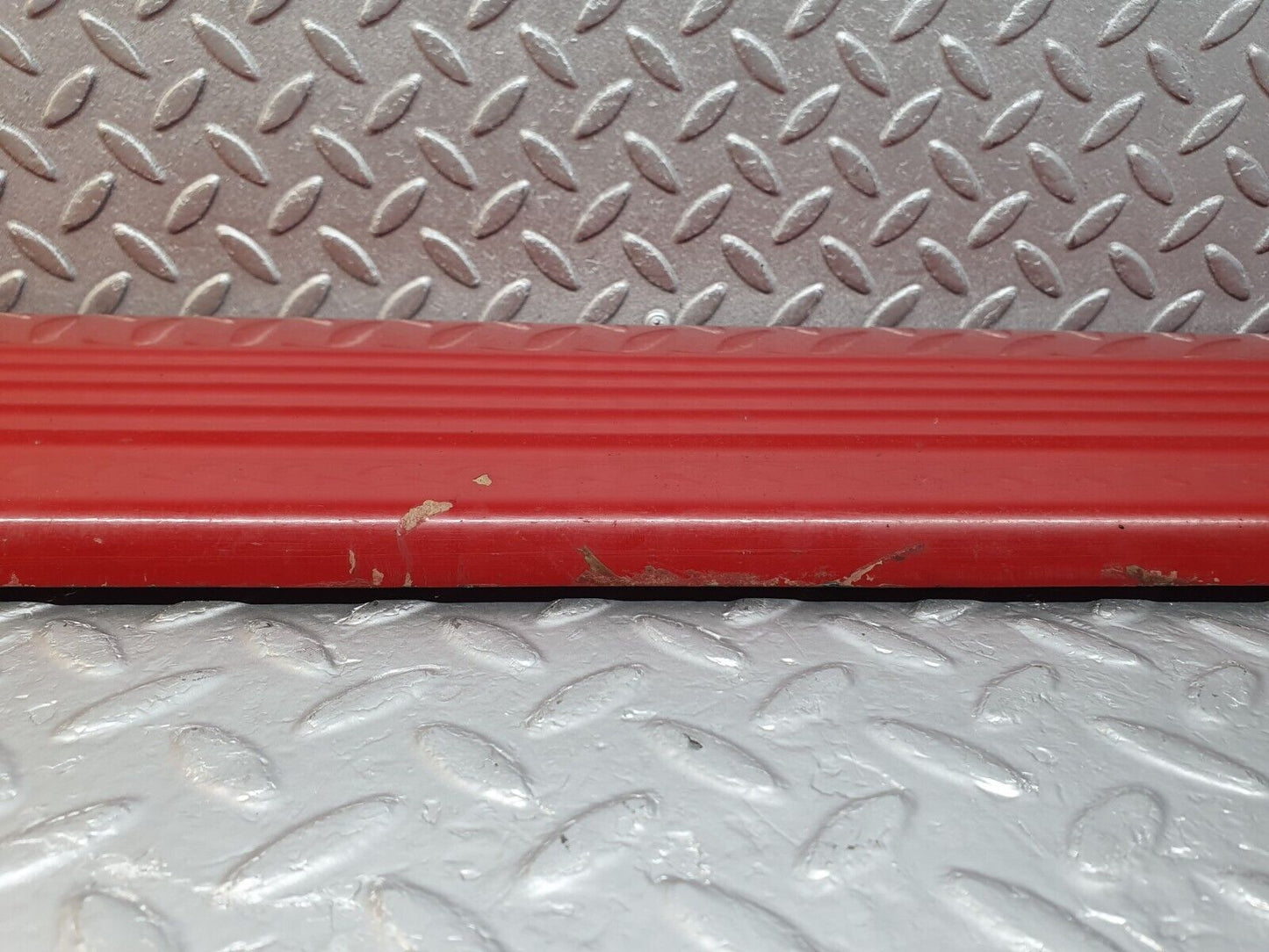 43788 Mercedes-Benz C126 380SEC Coupe Right Door Lower Moulding Trim 1266901240