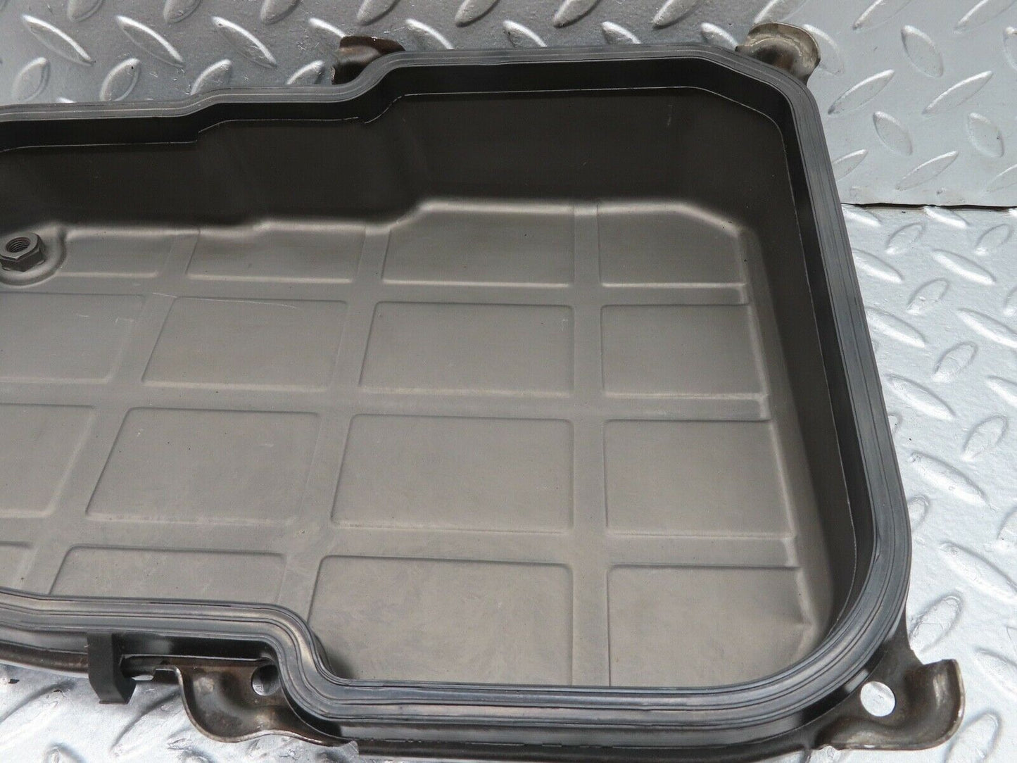 18160 Mercedes-Benz W123 230E Oil Pan Oil Sump