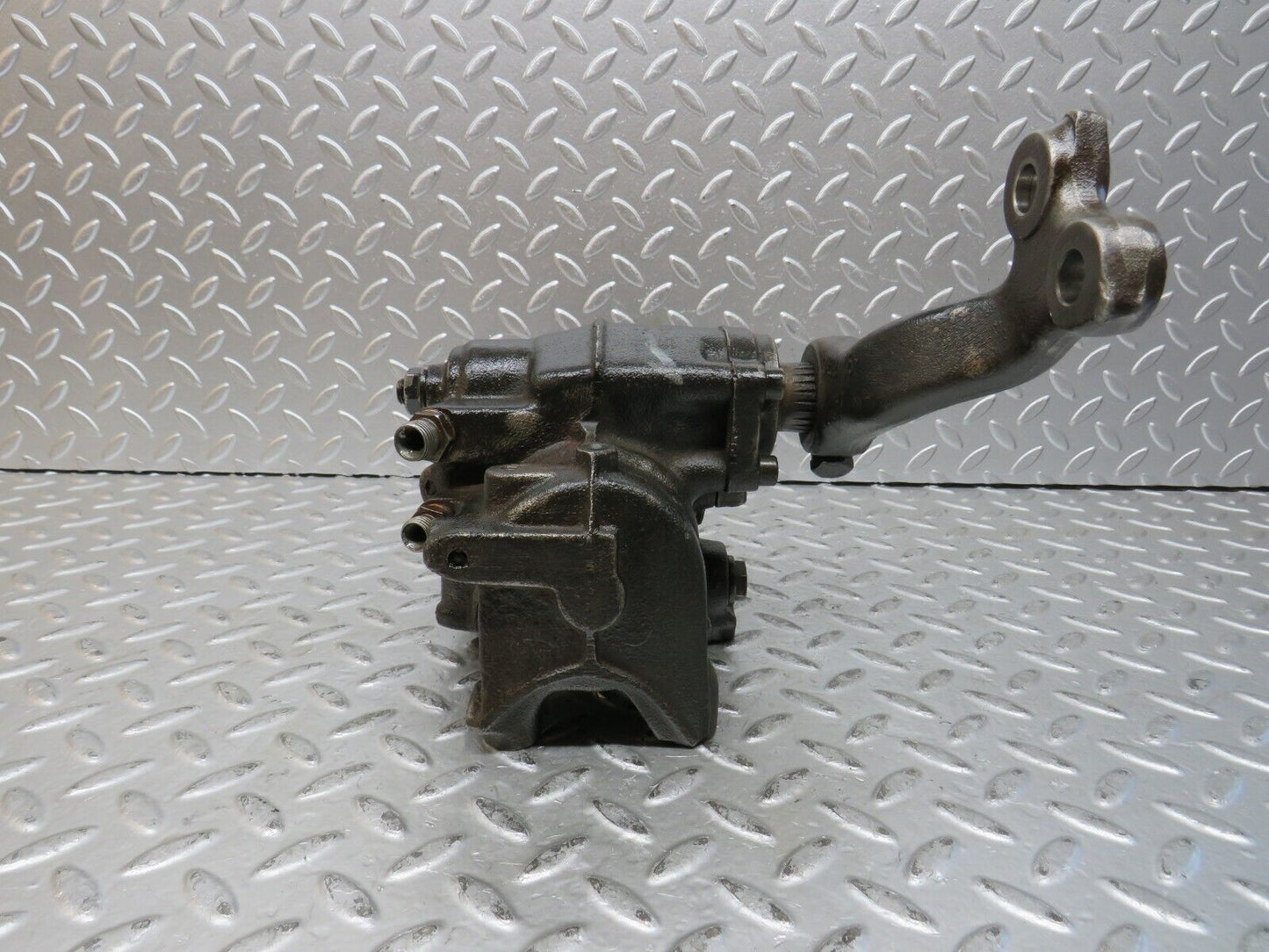 27793 Mercedes-Benz S124 300TE Wagon Steering Box Steering Rack 1244611601