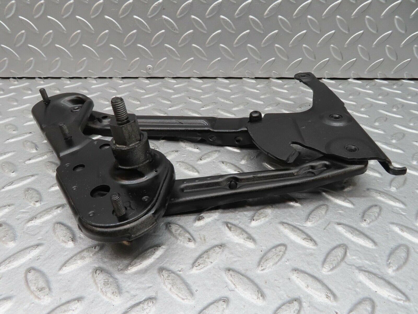 16425 Mercedes-Benz W124 260E Bonnet Hinge Left Side