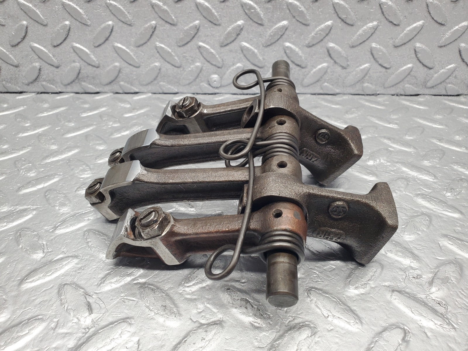 W112 rocker arm support arm and shaft used OEM
