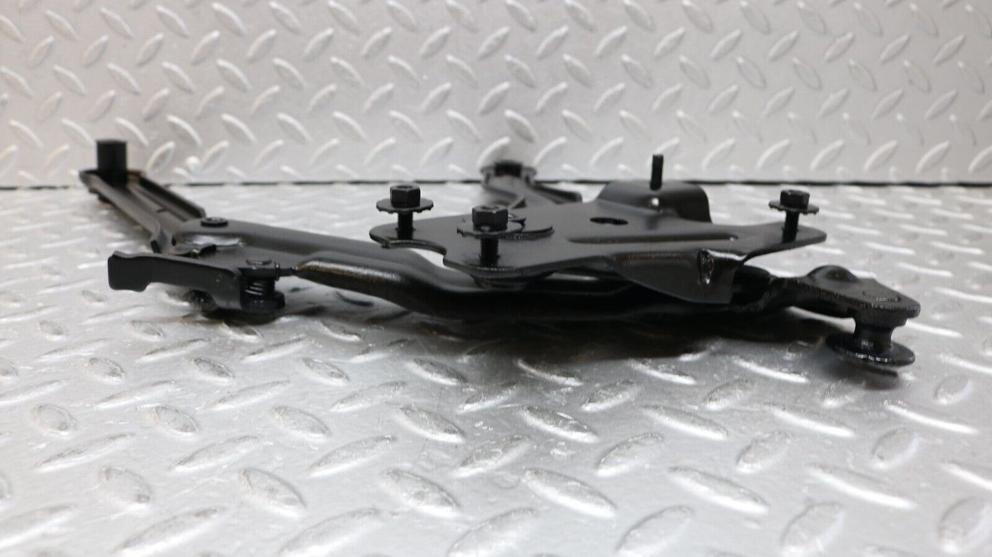 37210 Mercedes-Benz C126 420SEC Coupe Bonnet Hinge Left Side
