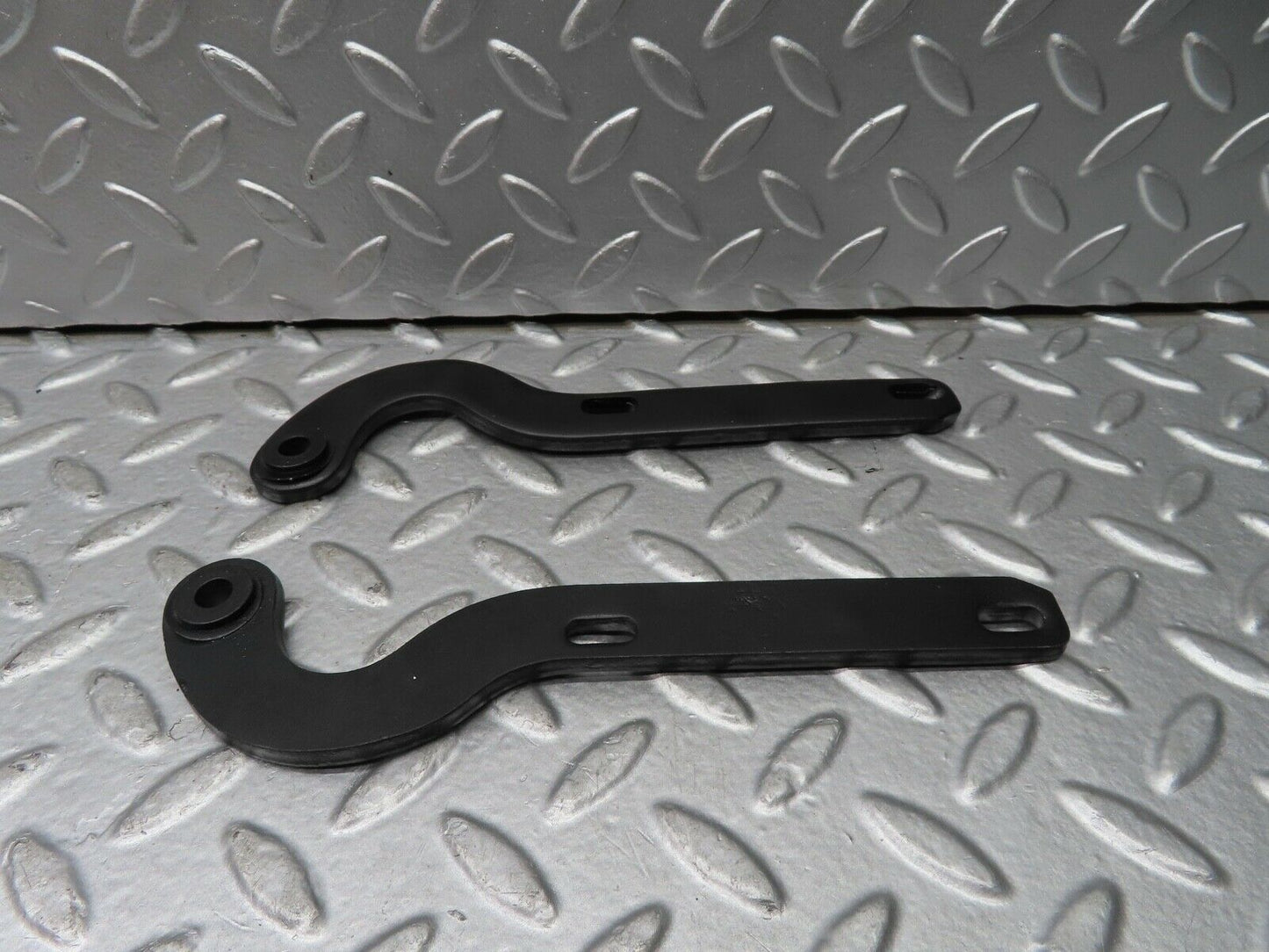 20946 Mercedes-Benz W114 250CE Coupe Bonnet Hinge Support Pair