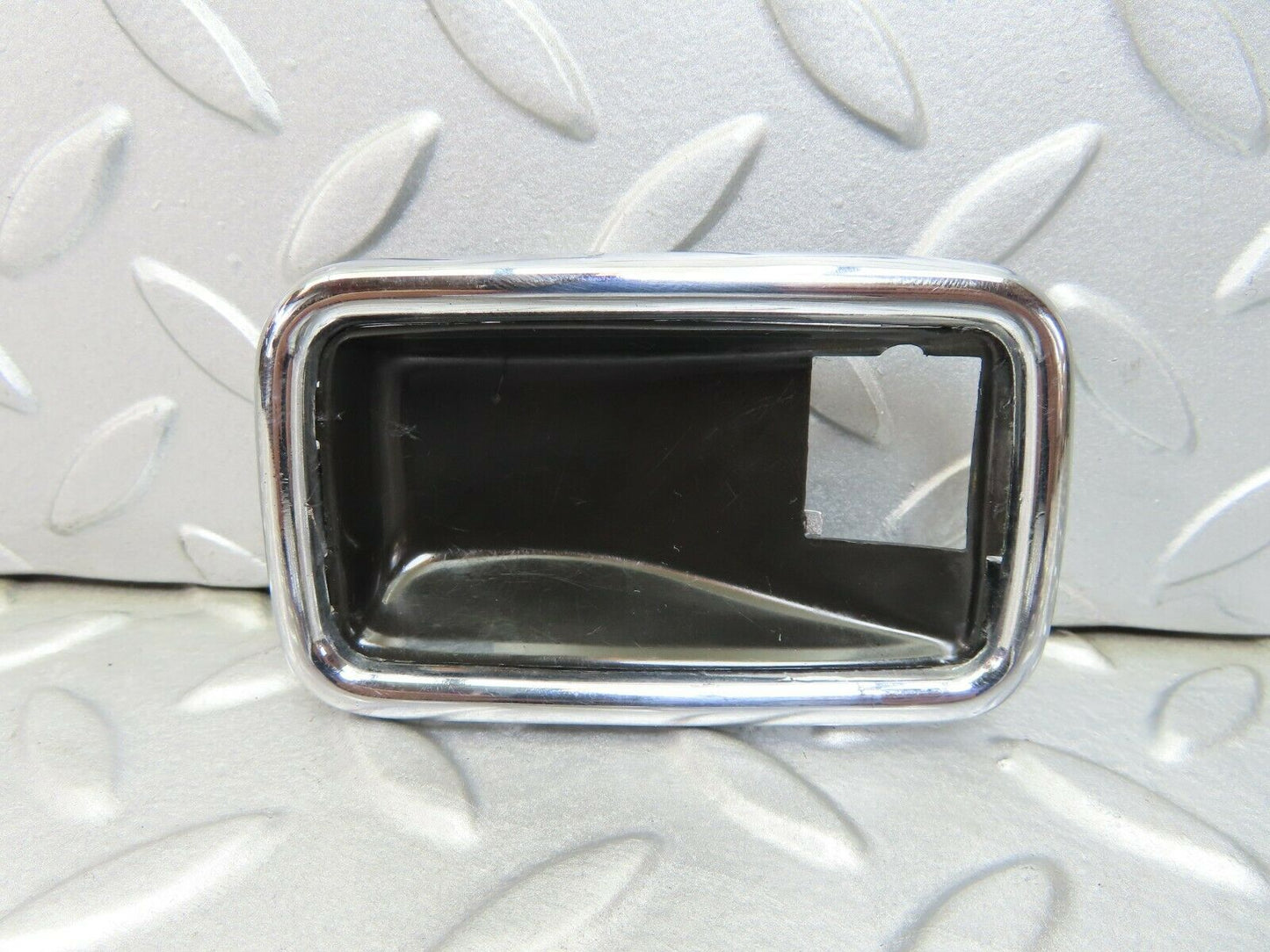 7904 Mercedes-Benz W115 220D Chrome Frame For Door Handle Left 1087660511