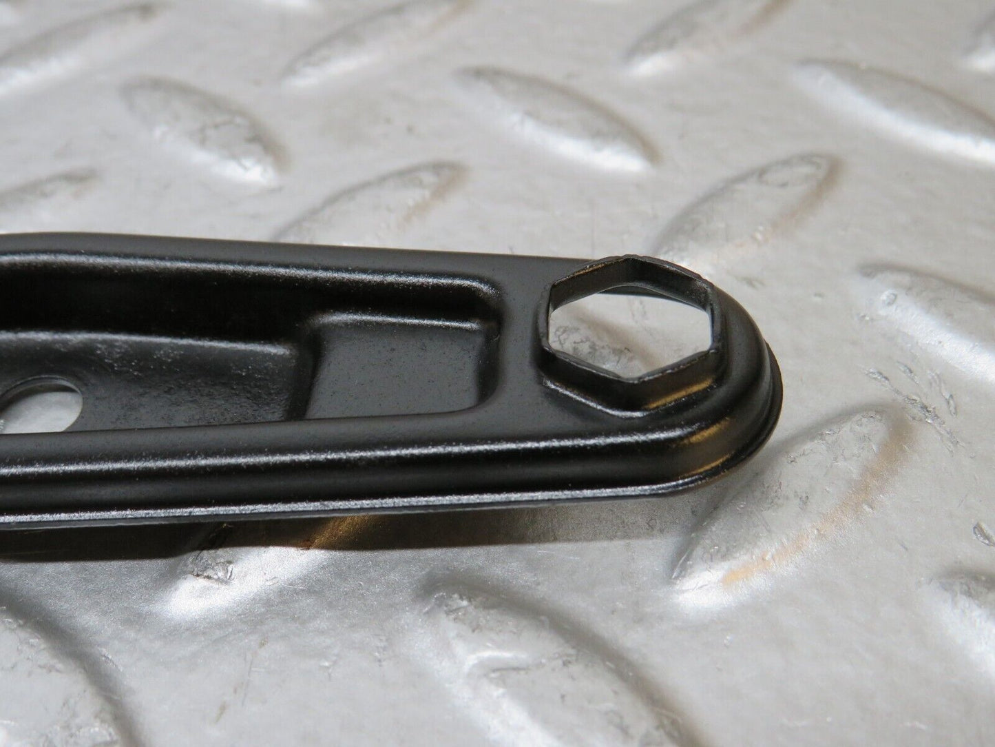 29917 Mercedes-Benz W123 230E Fuel Injector Bracket Pair