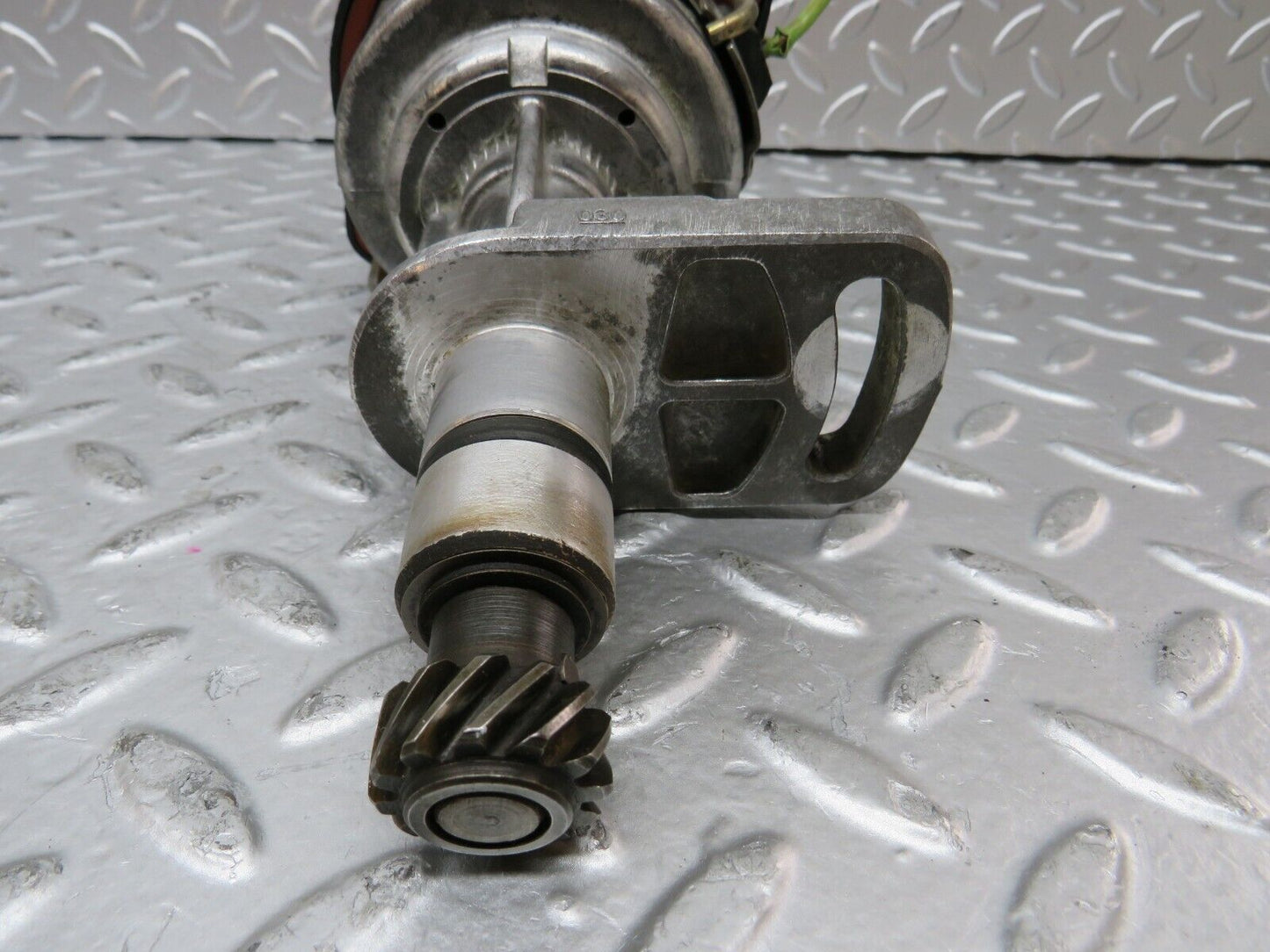 26334 Mercedes-Benz W116 450SE Ignition Distributor 0237404006